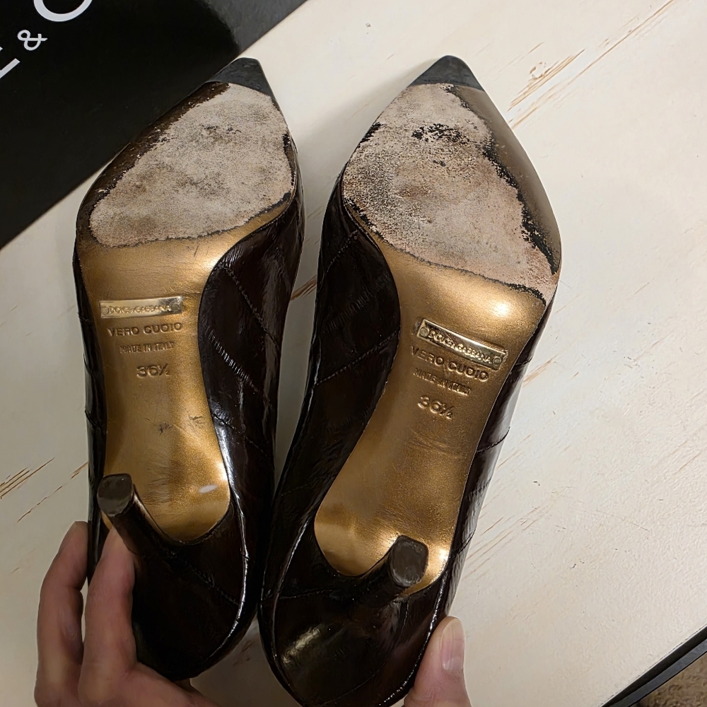 Dolce & Gabbana | Dark Brown Leather Pointed-Toe Pumps Sz 36.5 - Picture 10 of 12